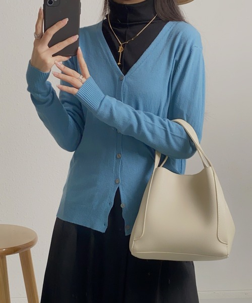 MAISON DE THERESE(メゾン ド テレーズ)の「ボタン付 Vネックニットカーディガン セーター ボレロ(カーディガン/ボレロ・レディース・モカ/ピンク/サックスブルー/レッド/ブラウン/ブラック/イエロー/グレー/キャメル/ホワイト/ブルー・M)」の7枚目の写真