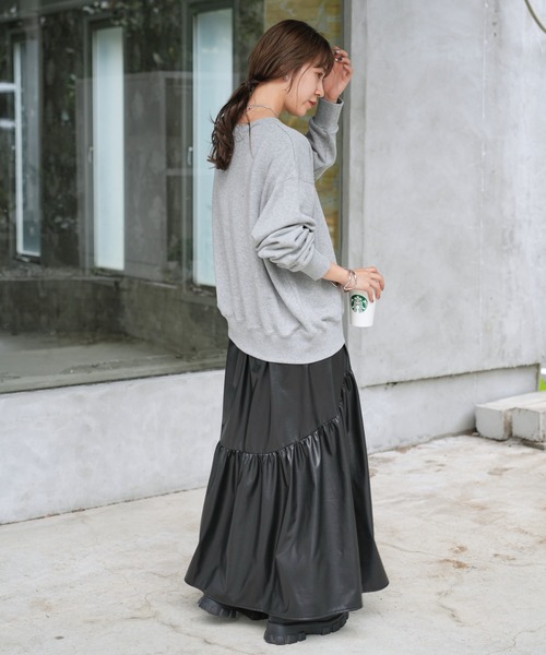 COLONY 2139（コロニートゥーワンスリーナイン）の「フェイクレザー