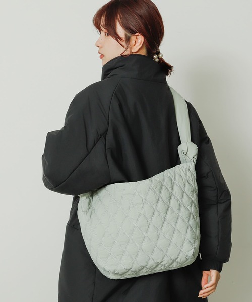 SENSE OF PLACE by URBAN RESEARCH（センスオブプレイスバイアーバンリサーチ）の「中綿キルティングショルダーバッグ（ショルダーバッグ・レディース・アイボリー/ブラック/グリーン・ONE）」の22枚目の写真