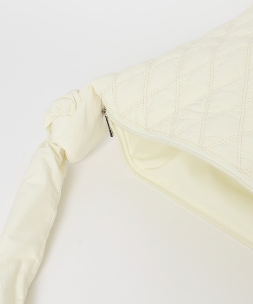 SENSE OF PLACE by URBAN RESEARCH（センスオブプレイスバイアーバンリサーチ）の「中綿キルティングショルダーバッグ（ショルダーバッグ・レディース・アイボリー/ブラック/グリーン・ONE）」の5枚目の写真