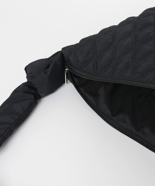 SENSE OF PLACE by URBAN RESEARCH（センスオブプレイスバイアーバンリサーチ）の「中綿キルティングショルダーバッグ（ショルダーバッグ・レディース・アイボリー/ブラック/グリーン・ONE）」の4枚目の写真