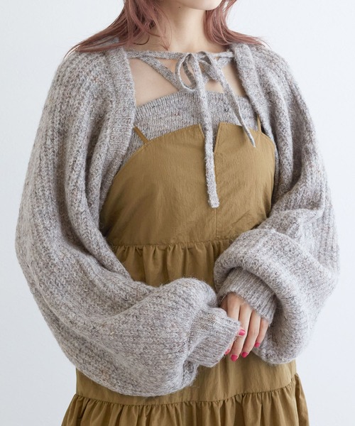 w closet(ダブルクローゼット)の「【SETアイテム】つぶつぶMIXボレロ+キャミ(カーディガン/ボレロ・レディース・ベージュ/キナリ/グレー/ブルー・FREE)」の2枚目の写真