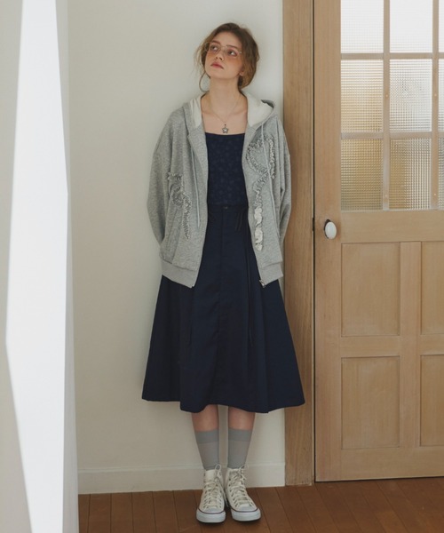 idem(イデム)の「2way ribbon belt skirt/ウエストリボンタックスカート(スカート・レディース・グレー/ベージュ/ブラック/ブラウン/ネイビー/その他1・FREE)」の11枚目の写真