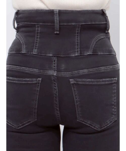 EMODA（エモダ）の「スーパーハイウエストフレアパギンス（デニムパンツ・レディース・ブラック/インディゴブルー・MEDIUM/SMALL/X-SMALL）」の19枚目の写真