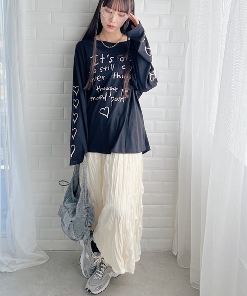 √nuage(ルートニュアージュ)の「ハートスリーブロゴプリントルーズロンT(Tシャツ/カットソー・レディース・ブラック/アイボリー・FREE)」の13枚目の写真