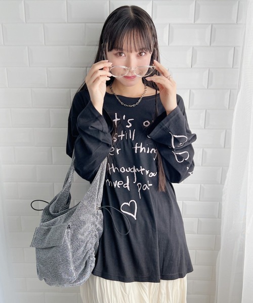 √nuage(ルートニュアージュ)の「ハートスリーブロゴプリントルーズロンT(Tシャツ/カットソー・レディース・ブラック/アイボリー・FREE)」の12枚目の写真