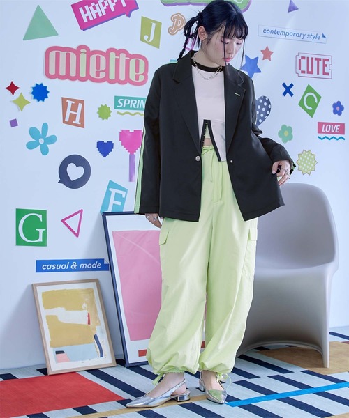 miette（ミエット）の「配色ﾗｲﾝｽﾘｰﾌﾞﾃｰﾗｰﾄﾞｼﾞｬｹｯﾄ（テーラードジャケット・レディース・グレー/ベージュ/ブラック・FREE）」の5枚目の写真