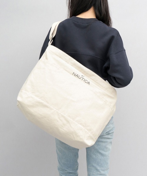 NAUTICA(ノーティカ)の「12オンス 大容量 帆布 キャンバス ビッグショルダーバッグ(ショルダーバッグ・メンズ・ブラック/オフホワイト・FREE)」の6枚目の写真
