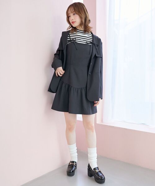 MAJESTIC LEGON（マジェスティックレゴン）の「チェーンベルトセットジャケット（テーラードジャケット・レディース・ブラック/ベージュ/グレー・MEDIUM）」の19枚目の写真