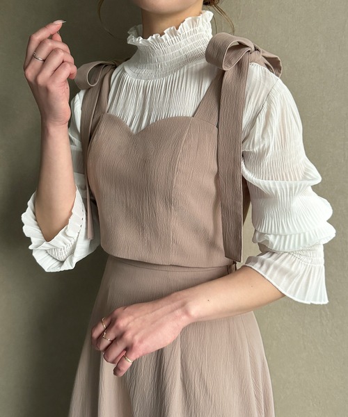 junoah（ジュノア）の「エンボス加工ビスチェ+フリルスカートセット
