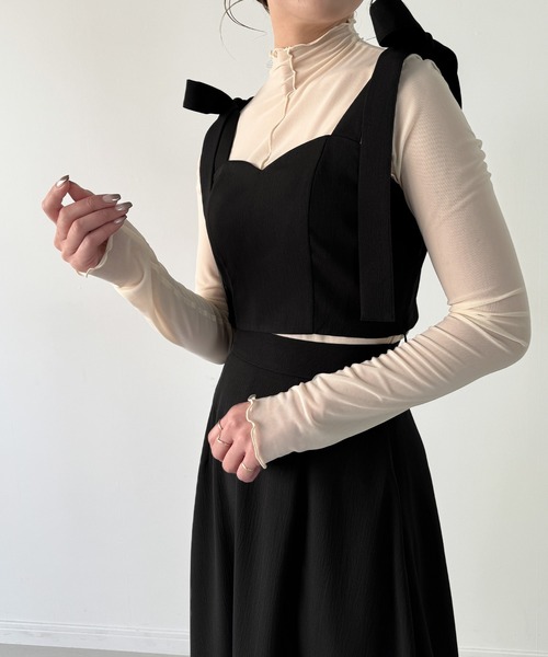 junoah(ジュノア)の「エンボス加工ビスチェ+フリルスカートセット(セットアップ・レディース・ブラウン系その他/グレイッシュベージュ/ブラック/ピンクベージュ/アイボリー・X-LARGE/LARGE/MEDIUM/SMALL)」の12枚目の写真