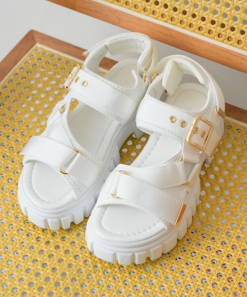 ems excite（エムズエキサイト）の「厚底スポーツサンダル（サンダル・レディース・ブラック/オフホワイト/ライトベージュ・MEDIUM/LARGE/X-LARGE/SMALL）」の8枚目の写真