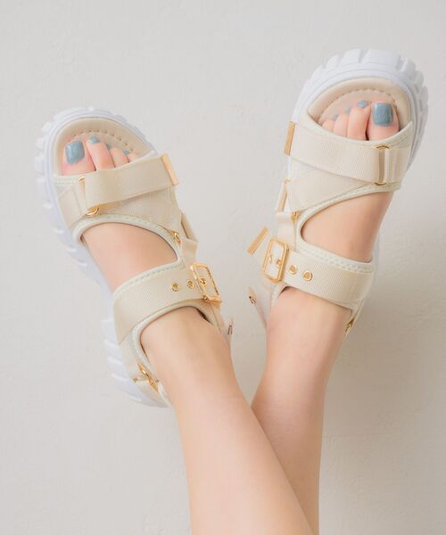 ems excite（エムズエキサイト）の「厚底スポーツサンダル（サンダル・レディース・ブラック/オフホワイト/ライトベージュ・MEDIUM/LARGE/X-LARGE/SMALL）」の11枚目の写真