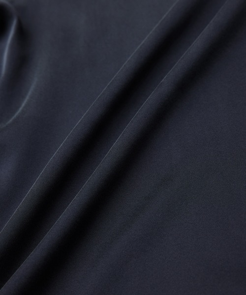 ROPE'（ロペ）の「ウォッシャブルシルクシャツ【雑誌掲載】（シャツ/ブラウス・レディース・キナリ/ネイビー・FREE）」の20枚目の写真
