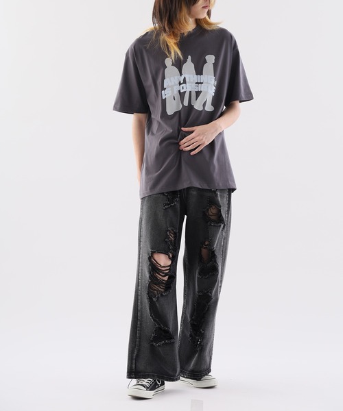 Theater code（シアターコード）の「front graphic T-shirt / フロント グラフィック T-シャツ 半袖（Tシャツ/カットソー・メンズ・ブラック/ホワイト/ブルー/ダークブルー/チャコール・3/2）」の3枚目の写真