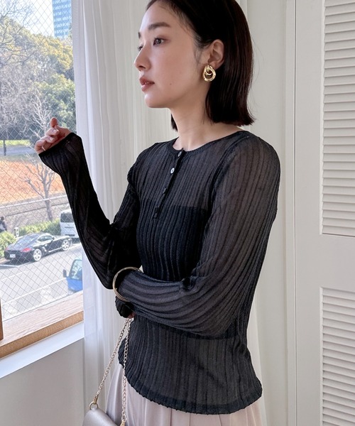 Doux archives（ドゥアルシーヴ）の「ラメシアーヘンリーネック2wayニット（ニット/セーター・レディース・ブラック/オフホワイト/グリーン/イエロー・FREE）」の9枚目の写真