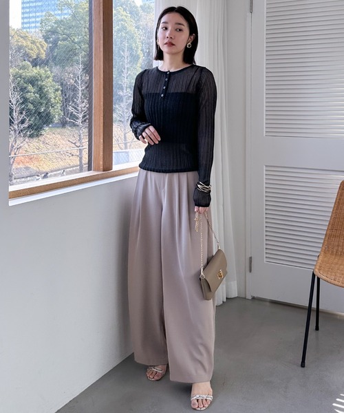 Doux archives（ドゥアルシーヴ）の「ラメシアーヘンリーネック2wayニット（ニット/セーター・レディース・ブラック/オフホワイト/グリーン/イエロー・FREE）」の17枚目の写真