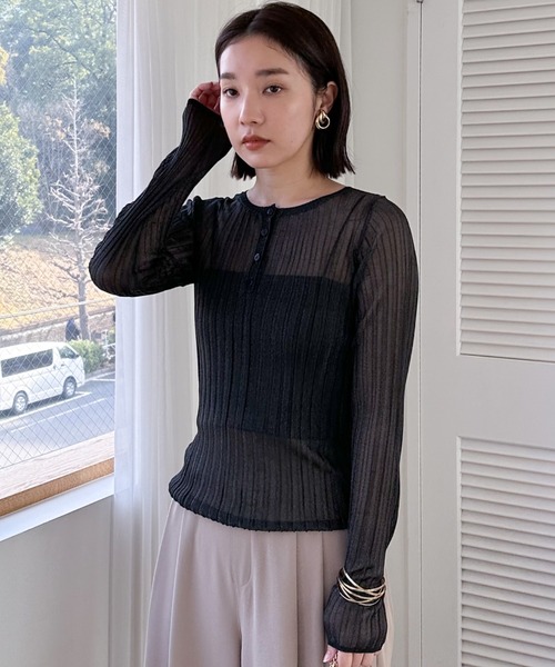 Doux archives（ドゥアルシーヴ）の「ラメシアーヘンリーネック2wayニット（ニット/セーター・レディース・ブラック/オフホワイト/グリーン/イエロー・FREE）」の10枚目の写真