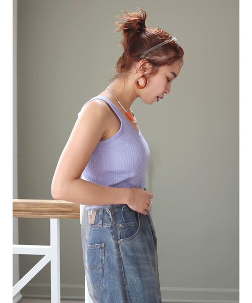 Ungrid（アングリッド）の「ランダムテレコタンクトップ（Tシャツ/カットソー・レディース・チャコールグレー/オフホワイト/パープル/オレンジ・FREE）」の13枚目の写真