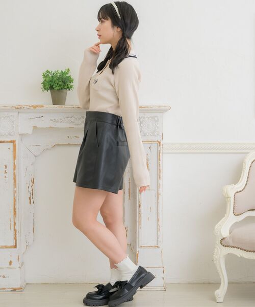 ems excite（エムズエキサイト）の「ポケット付き襟NTPO（ニット/セーター・レディース・ブラック/ピンク/ダークグレー/ナチュラル・FREE）」の21枚目の写真