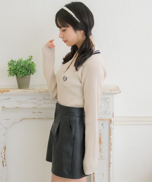 ems excite（エムズエキサイト）の「ポケット付き襟NTPO（ニット/セーター・レディース・ブラック/ピンク/ダークグレー/ナチュラル・FREE）」の18枚目の写真