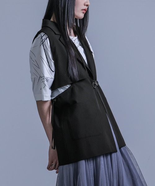 kOhAKU(コハク)の「脇シャーリングジレ(ベスト・レディース・ブラック/グレー・1/2)」の12枚目の写真