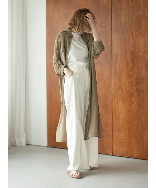 YECCA VECCA(イェッカヴェッカ)の「綿麻バギーツイルパンツ(その他パンツ・レディース・オフホワイト・M/S)」の15枚目の写真