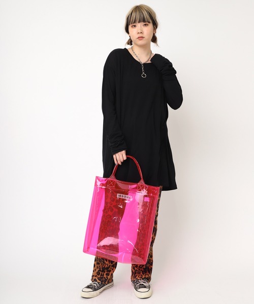 RNA(アールエヌエー)の「M2250 シアールーズロンT(Tシャツ/カットソー・レディース・ホワイト/ブラック/オレンジ/ライトブルー/ピンク・MEDIUM)」の16枚目の写真