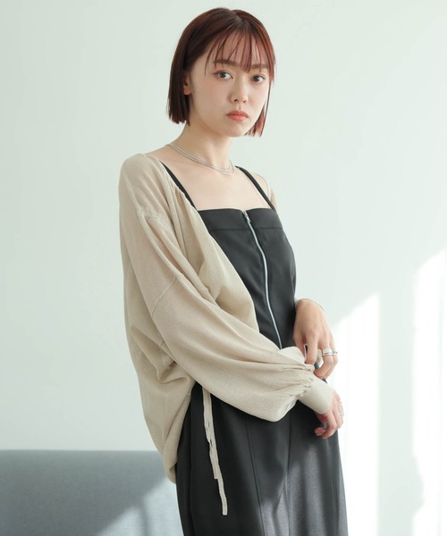 LADYMADE（レディメイド）の「シャーリングシアーニットカーディガン（カーディガン/ボレロ・レディース・レッド/ブラック/グレイッシュベージュ・FREE）」の11枚目の写真