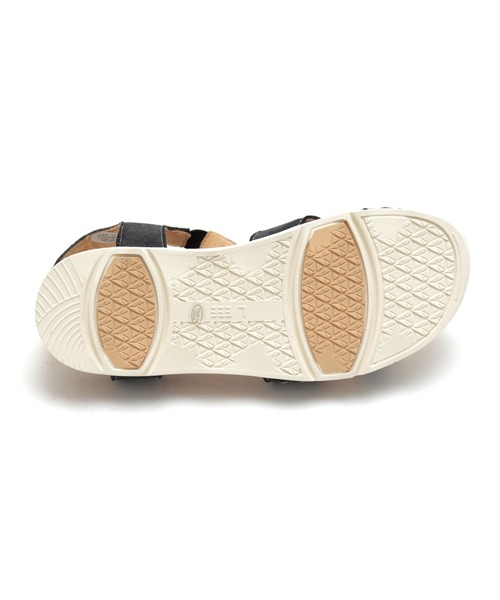 amitie（アミティエ）の「履き口ゴム ふかふかインソールのクロスベルトサンダル（サンダル・レディース・ブラック/ブラウン/ベージュ・L/M/LL/S）」の9枚目の写真