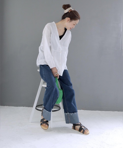 amitie（アミティエ）の「履き口ゴム ふかふかインソールのクロスベルトサンダル（サンダル・レディース・ブラック/ブラウン/ベージュ・L/M/LL/S）」の18枚目の写真