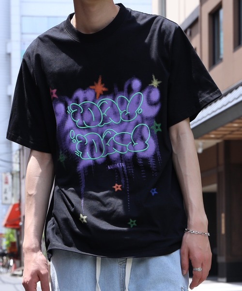 HOOK（フック）の「HOOK -select-  ポッププリント半袖TEE (SS)（LR)（Tシャツ/カットソー・メンズ・ブラック/ブラック系その他2/ホワイト系その他2/ブラック系その他/レッド系その他4/ダークグリーン/ブラック系その他3/レッド系その他3/ホワイト系その他/ブラック系その他4/チョコ・M/L/XL）」の5枚目の写真