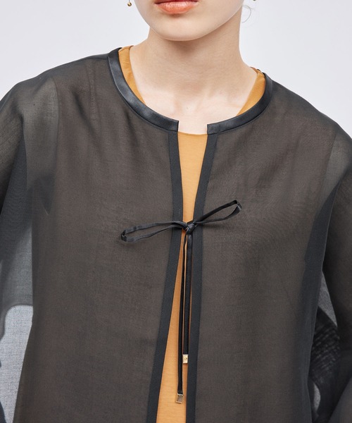 ROPE'（ロペ）の「シアーライトカーディーライク羽織りシャツ（シャツ/ブラウス・レディース・ブラック/オフホワイト・FREE）」の4枚目の写真