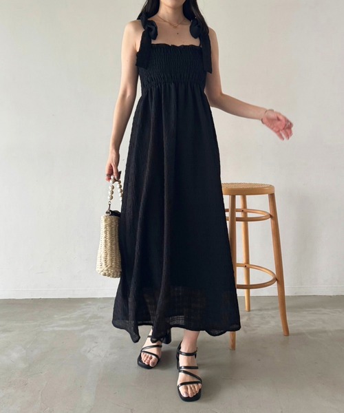 one after another NICE CLAUP(ワンアフターアナザーナイスクラップ)の「肩リボンシャーリングワンピース(ワンピース・レディース・ブラック系その他/ブラック/サックスブルー/アイボリー・FREE)」の19枚目の写真