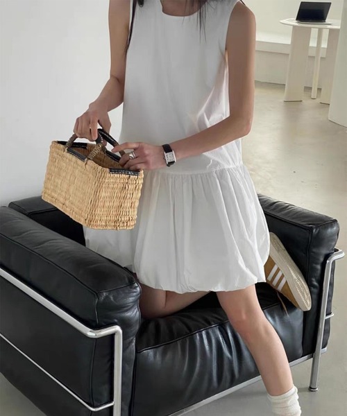 LYEON(リヨン)の「バルーンペプラムワンピース/スリーブレスミニワンピース(ワンピース・レディース・グレイッシュブルー/オフホワイト・FREE)」の1枚目の写真