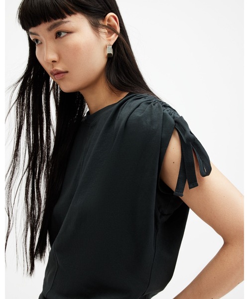 ALLSAINTS（オールセインツ）の「CASSIE CREW NECK SLEEVELESS T-SHIRT | CASSIE クルー ネック ノースリーブ Tシャツ（Tシャツ/カットソー・レディース・ブラック・S/L/M/XS）」の5枚目の写真