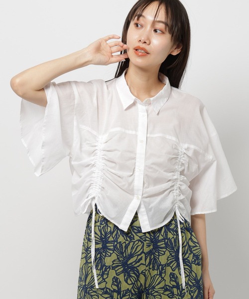 niko and...(ニコアンド)の「コットンシャーリングリボンシャツ(シャツ/ブラウス・レディース・オフホワイト/ブラック/イエロー/ブルー・SHORT/LONG)」の14枚目の写真