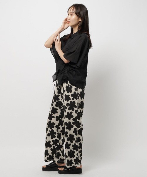 niko and...(ニコアンド)の「コットンシャーリングリボンシャツ(シャツ/ブラウス・レディース・オフホワイト/ブラック/イエロー/ブルー・SHORT/LONG)」の17枚目の写真