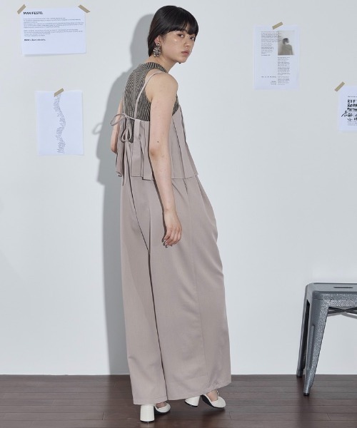 THE YOn（ザヨン）の「プリーツデザインTRキャミサロペット（サロペット/オーバーオール・レディース・グレー/グレイッシュベージュ/ブラック・FREE）」の22枚目の写真