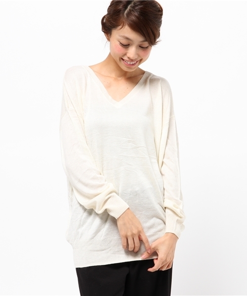 UNRELISH（アンレリッシュ）の「ゆるVネックニット（ニット/セーター・レディース・グリーン/ボルドー/ホワイト/グレー/ネイビー・MEDIUM）」の12枚目の写真