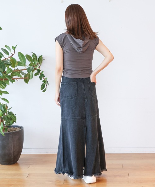 3.3 Field Trip （3.3フィールドトリップ）の「3.3 Field Trip／フリンジデニムロングスカート（デニムスカート・レディース・ブラック/ライトブルー・MEDIUM/SMALL）」の6枚目の写真