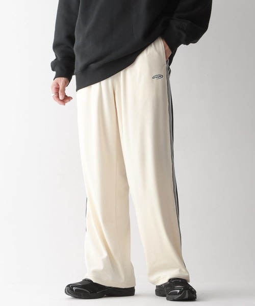 RAGEBLUE(レイジブルー)の「サイドライン/ベロアワイドストレートトラックパンツ【セットアップ可】(スウェットパンツ・メンズ・ネイビー/ワインレッド/オフホワイト/ブラック・MEDIUM/LARGE)」の6枚目の写真