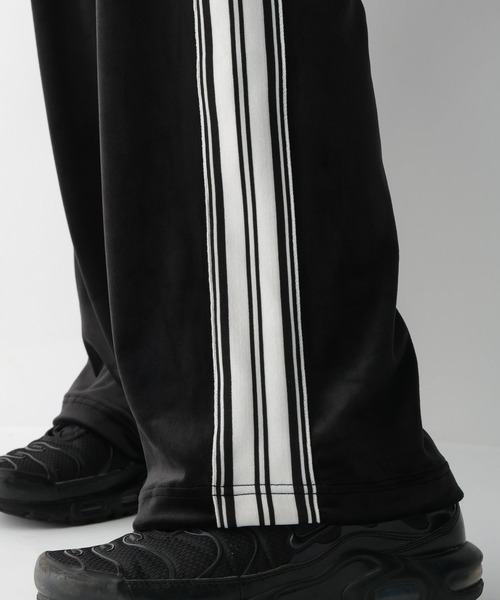 RAGEBLUE(レイジブルー)の「サイドライン/ベロアワイドストレートトラックパンツ【セットアップ可】(スウェットパンツ・メンズ・ネイビー/ワインレッド/オフホワイト/ブラック・MEDIUM/LARGE)」の13枚目の写真