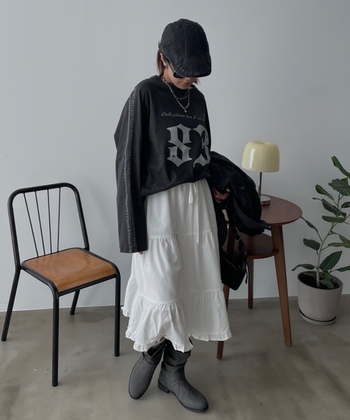 SHAGGIE（シャギー）の「サテンラインヴィンテージウォッシュ加工ロングTEEシャツ（Tシャツ/カットソー・レディース・チャコールグレー/ボルドー/ベージュ・FREE）」の10枚目の写真