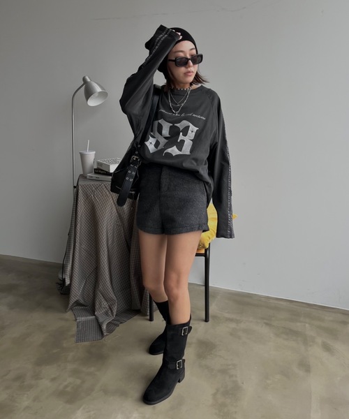 SHAGGIE（シャギー）の「サテンラインヴィンテージウォッシュ加工ロングTEEシャツ（Tシャツ/カットソー・レディース・チャコールグレー/ボルドー/ベージュ・FREE）」の11枚目の写真