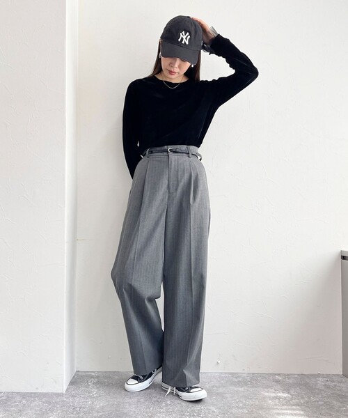 fredy emue（フレディエミュ）の「フロッキー袖チュールプルオーバー（Tシャツ/カットソー・レディース・アイボリー/チャコールグレー/ブラック・38）」の4枚目の写真