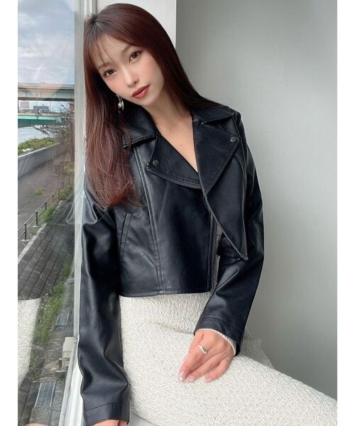 RESEXXY（リゼクシー）の「フェイクレザーライダースジャケット（ライダースジャケット・レディース・ブラック/アイボリー・SMALL/MEDIUM）」の5枚目の写真