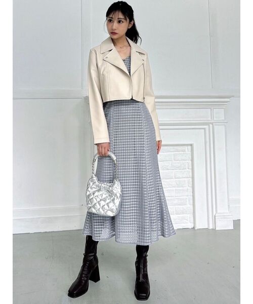 RESEXXY（リゼクシー）の「フェイクレザーライダースジャケット（ライダースジャケット・レディース・ブラック/アイボリー・SMALL/MEDIUM）」の9枚目の写真