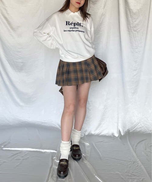 one way(ワンウェイ)の「襟付きラメ刺繍トレーナー(スウェット・レディース・グレー/ライトベージュ/ホワイト/ダークブルー・FREE)」の8枚目の写真