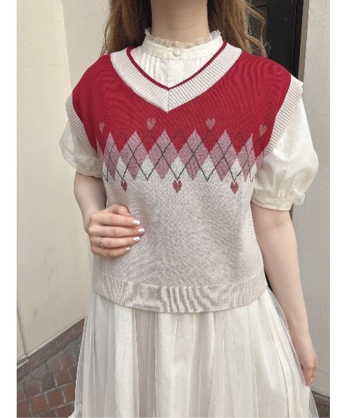 F i.n.t（フィント）の「アーガイル柄ハートニットベスト/fint（ベスト・レディース・レッド/ミント・FREE）」の4枚目の写真